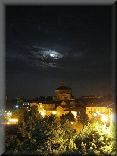 Hotel Rivarolo ริวาโรโลกานาเวเซ ภายนอก รูปภาพ